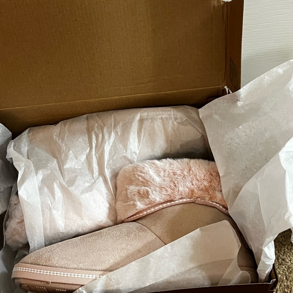 Skechers/Meant To Be NWT Women’s blush Faux Fur Suede Ankle Boots size 7 - Picture 8 of 8